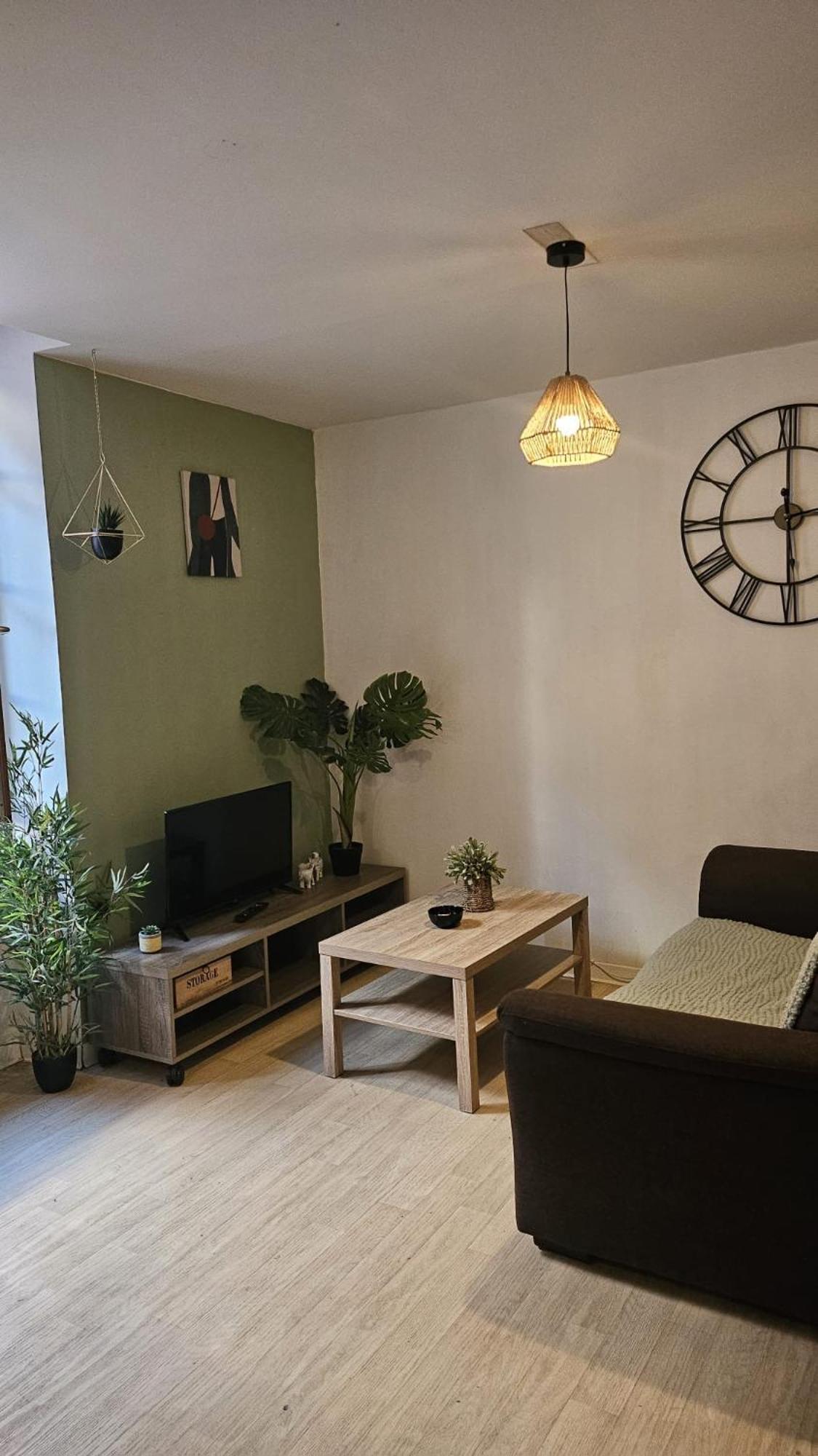 49 Studio Centre-Ville Box A Bagages Gratuits Carcassonne Bagian luar foto