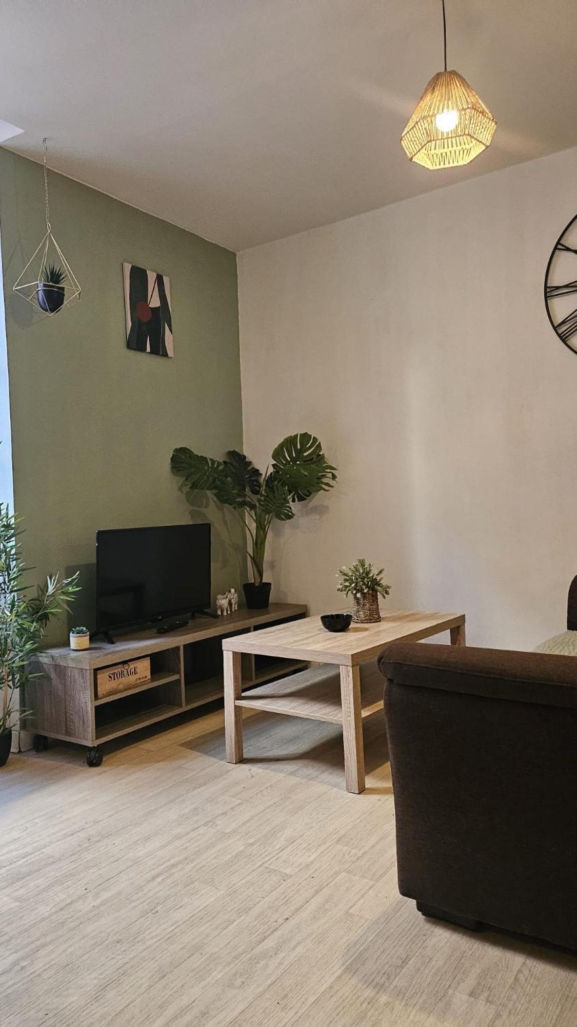 49 Studio Centre-Ville Box A Bagages Gratuits Carcassonne Bagian luar foto