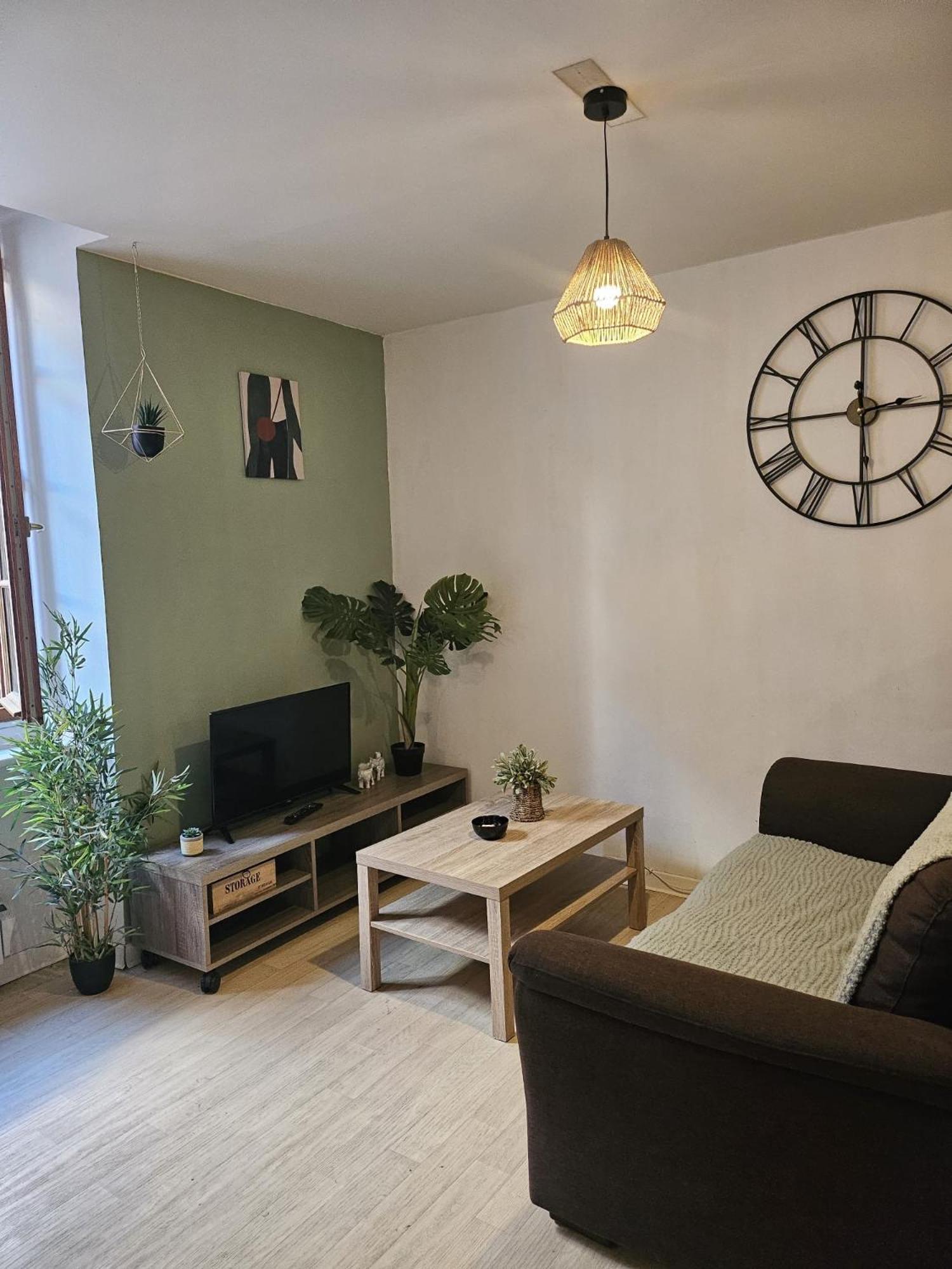 49 Studio Centre-Ville Box A Bagages Gratuits Carcassonne Bagian luar foto