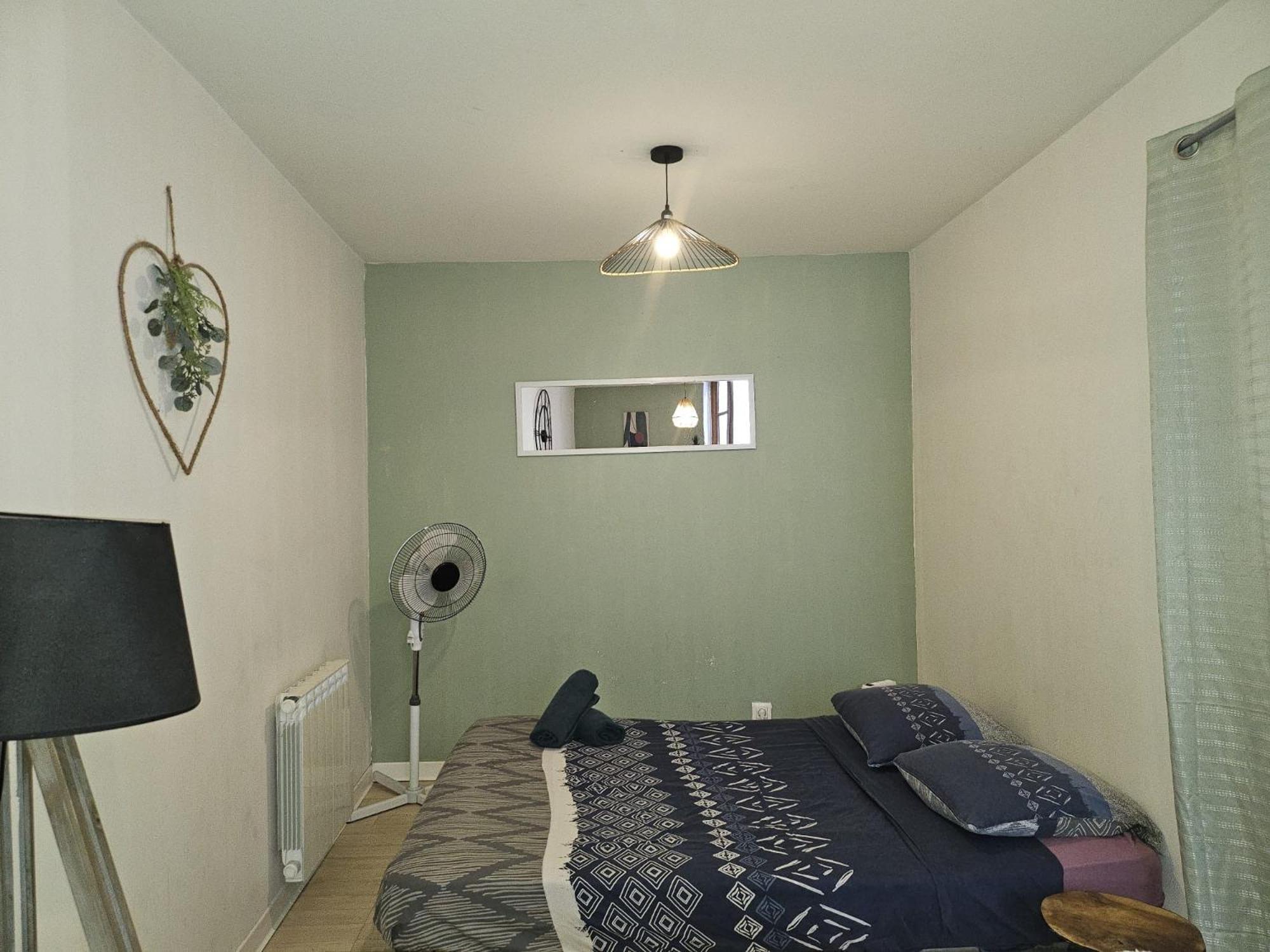 49 Studio Centre-Ville Box A Bagages Gratuits Carcassonne Bagian luar foto