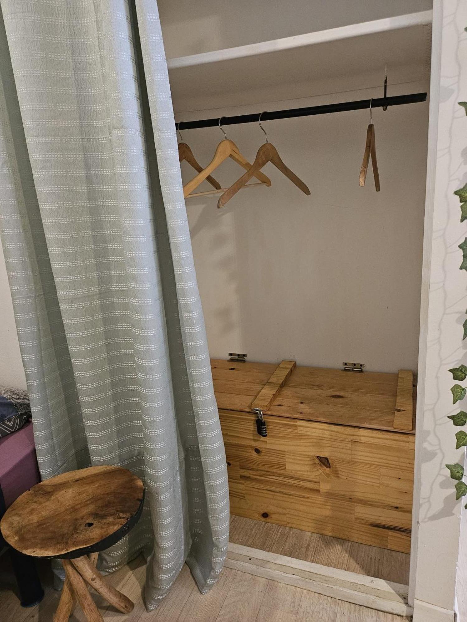 49 Studio Centre-Ville Box A Bagages Gratuits Carcassonne Bagian luar foto