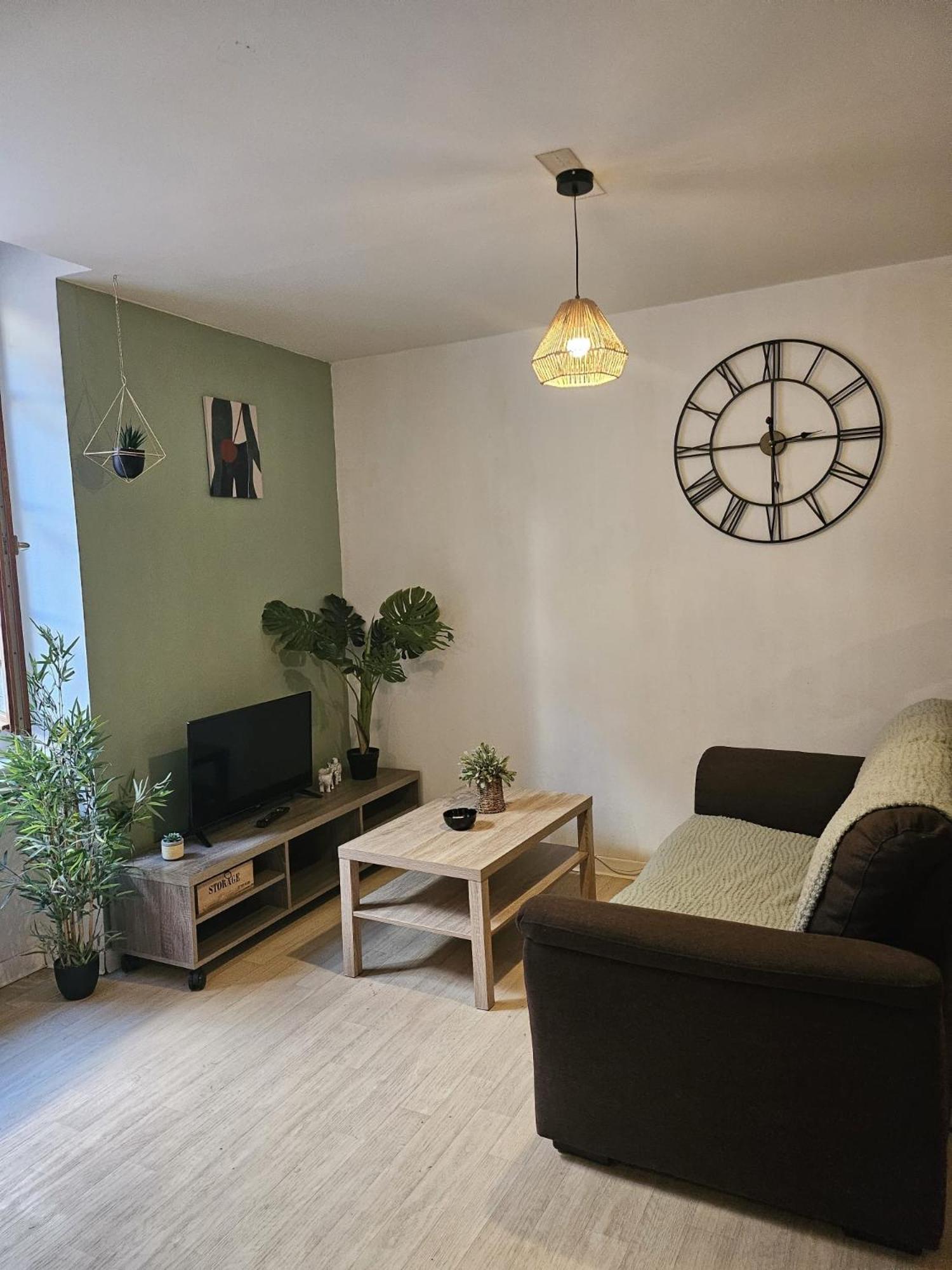 49 Studio Centre-Ville Box A Bagages Gratuits Carcassonne Bagian luar foto